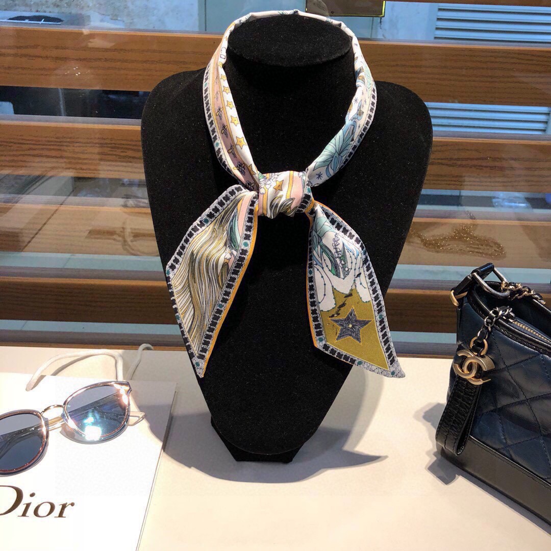 秋冬新品 Dior クリスチャンディオール ヘアバンド バッグ用可 XM20J45-DIW005